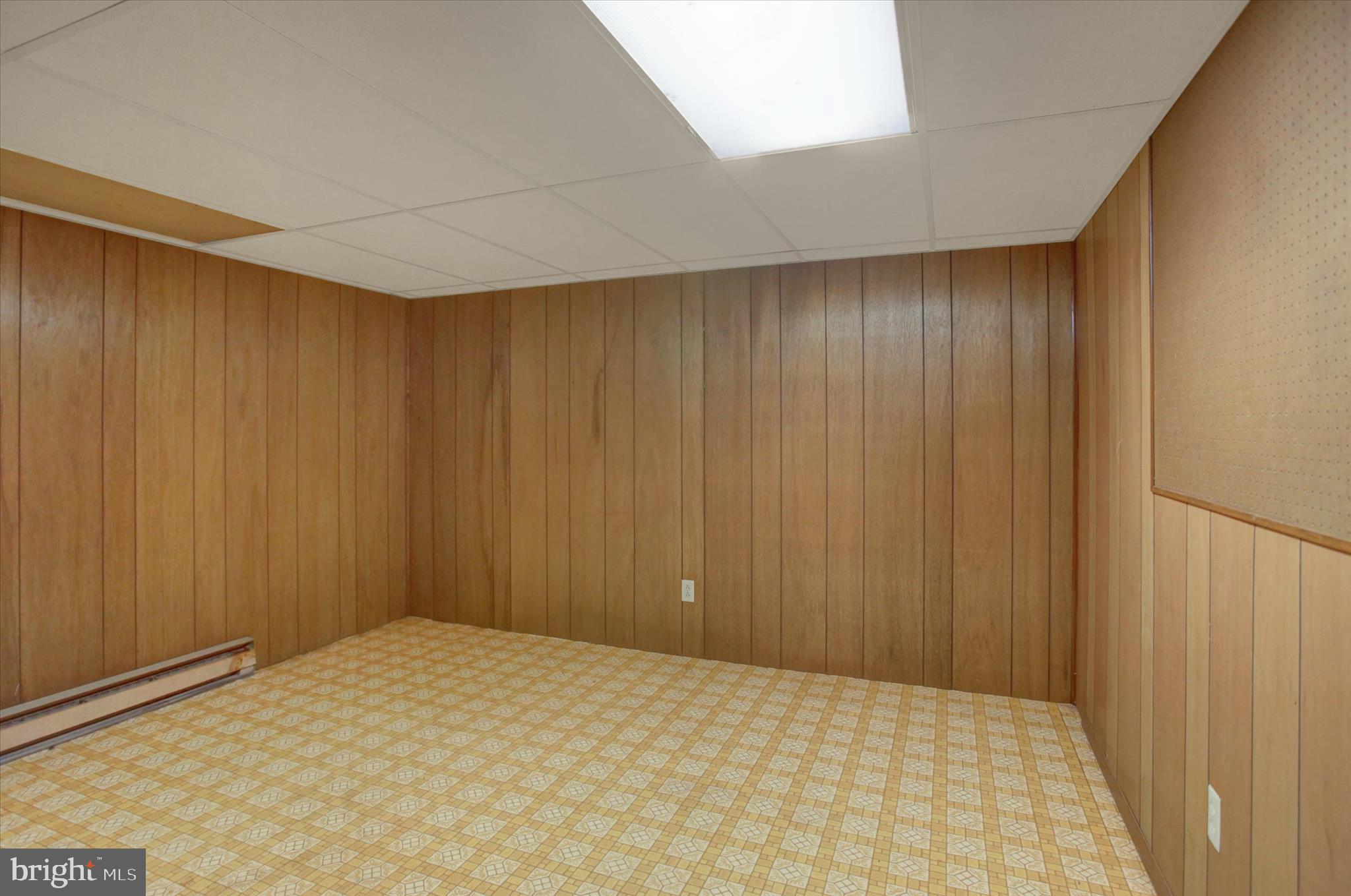 18514 Indian Cottage Road Hagerstown, MD 21742 - Photo 40 of 56 Hobby room, office, study