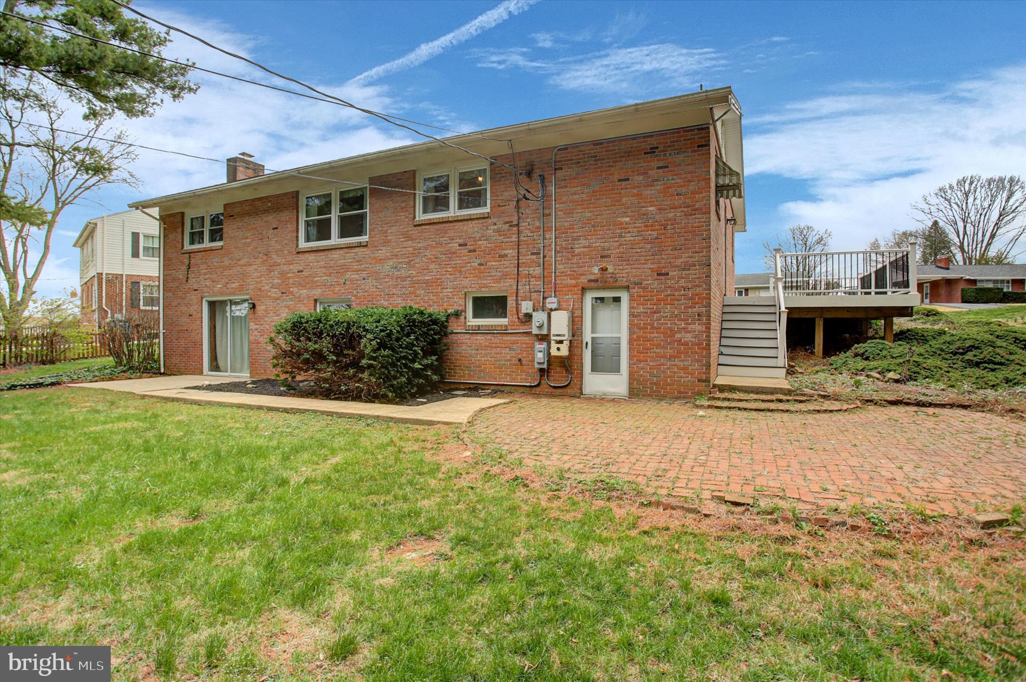18514 Indian Cottage Road Hagerstown, MD 21742 - Photo 54 of 56 a front view of a house with a yard