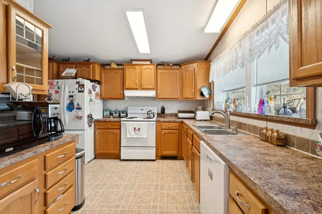 $139,000 | 66 Country Skyline Boulevard, Weathersfield, VT 05089