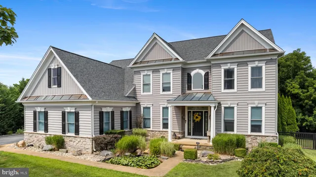 $689,000 | 114 Willow Grove Mill Drive, Middletown, DE 19709