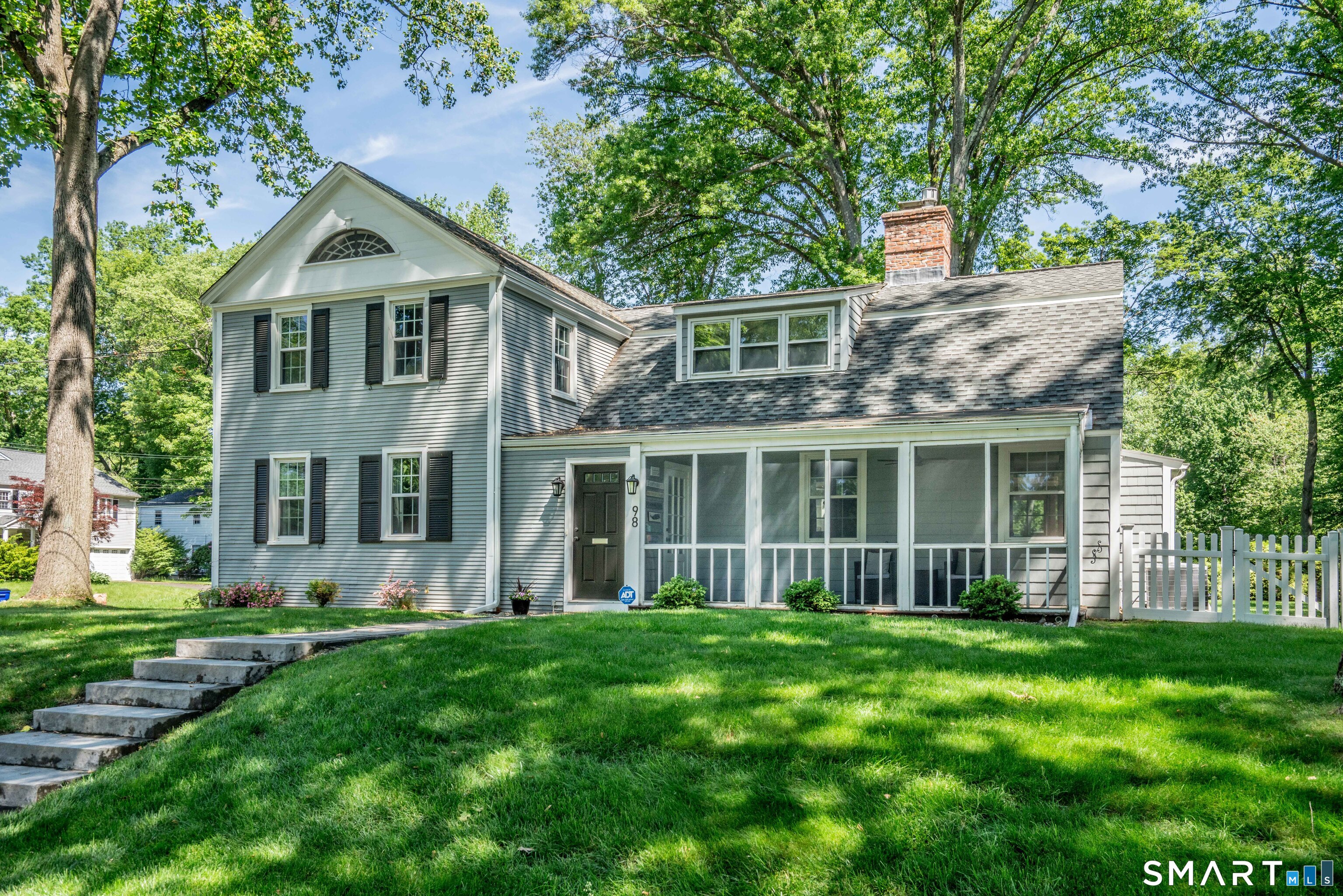 98 Colony Road West Hartford, CT 06117 - Photo 3 of 40