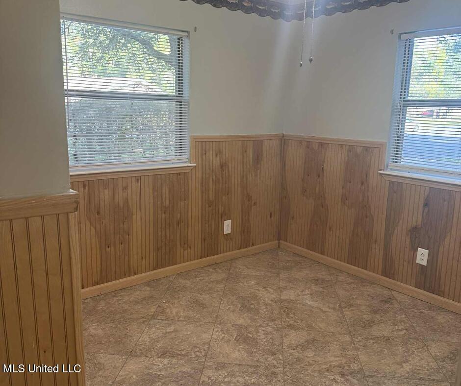 4302 Concord Street Pascagoula, MS 39581 - Photo 14 of 22 13