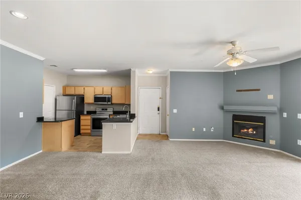 $1,595 | 2900 Sunridge Heights Parkway, Unit 822, Henderson, NV 89052