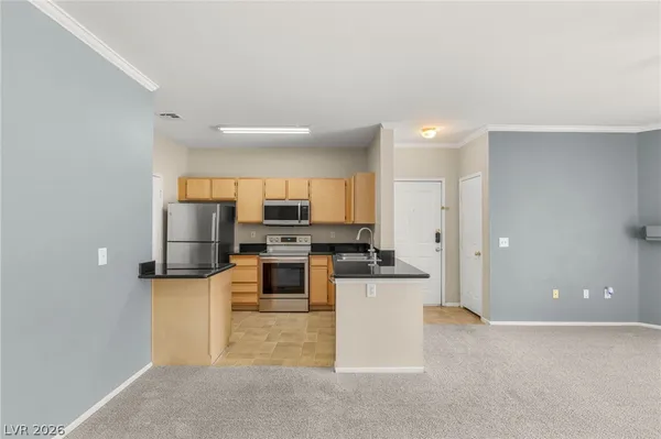 $1,595 | 2900 Sunridge Heights Parkway, Unit 822, Henderson, NV 89052