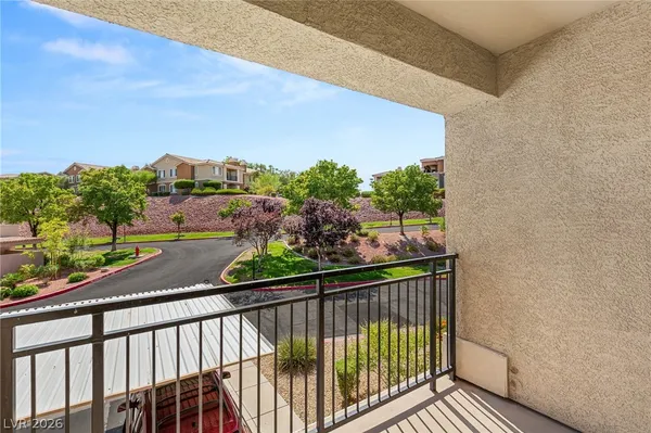 $1,595 | 2900 Sunridge Heights Parkway, Unit 822, Henderson, NV 89052