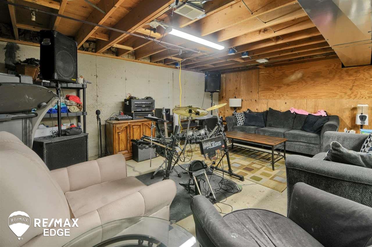 821 Academy Road Holly, MI 48442 - Photo 36 of 56