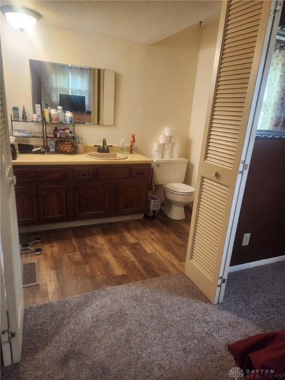 275 Boyce Road Dayton, OH 45458 - Photo 22 of 39 Bath Off Primary Bedroom