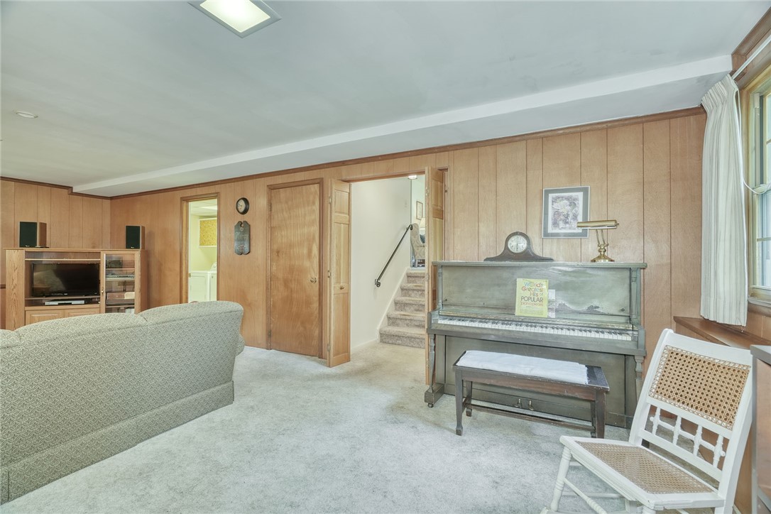 226 Dickinson Road Webster, NY 14580 - Photo 29 of 50
