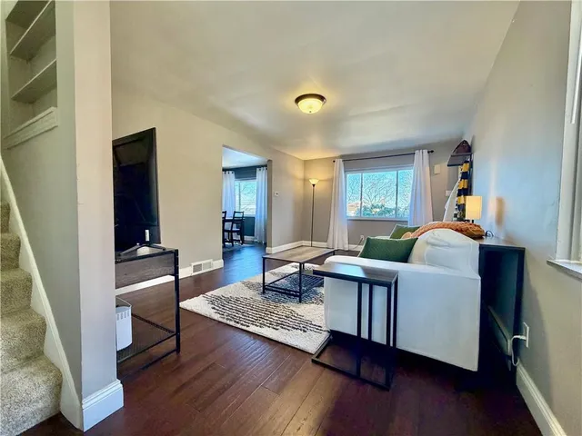 $2,300 | 1130 McCabe Street, Pittsburgh, PA 15201