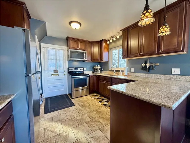 $2,300 | 1130 McCabe Street, Pittsburgh, PA 15201