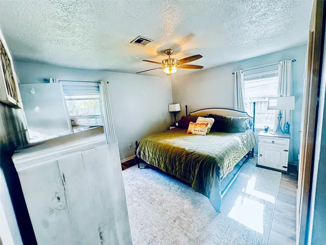 $258,500 | 1029 Vine Drive, Angleton, TX 77515