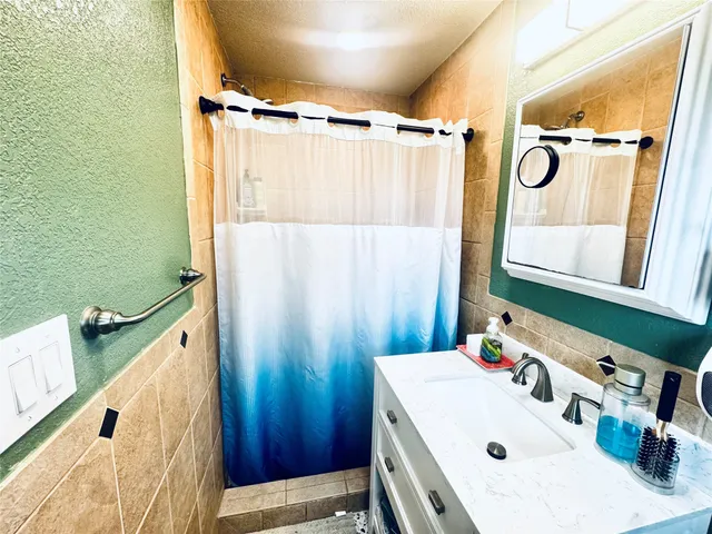 $258,500 | 1029 Vine Drive, Angleton, TX 77515