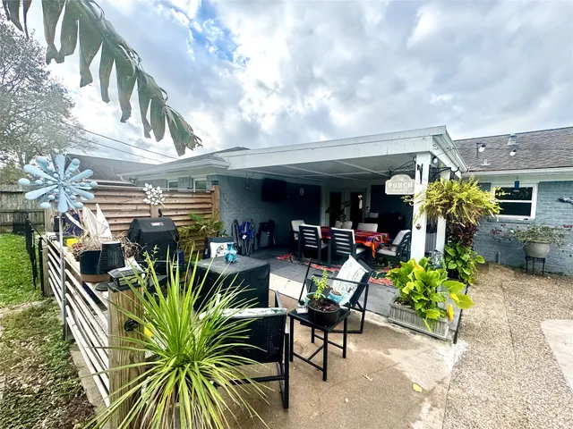 $258,500 | 1029 Vine Drive, Angleton, TX 77515