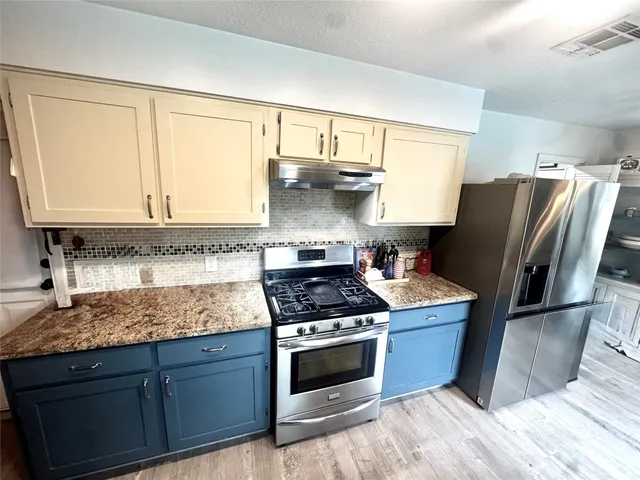 $258,500 | 1029 Vine Drive, Angleton, TX 77515