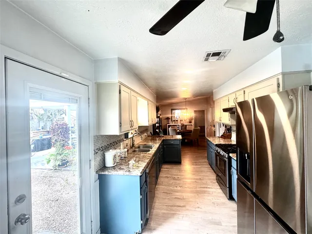 $258,500 | 1029 Vine Drive, Angleton, TX 77515