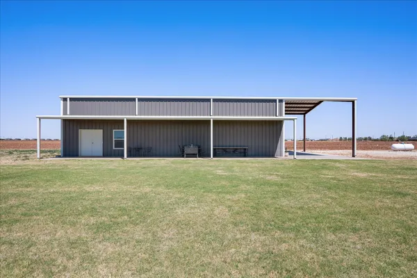 $949,900 | 7707 North County Road 3240, Idalou, TX 79329