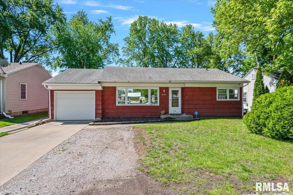 3240 East Enos Avenue Springfield, IL 62702 - Photo 1 of 16 Gallery Image 1