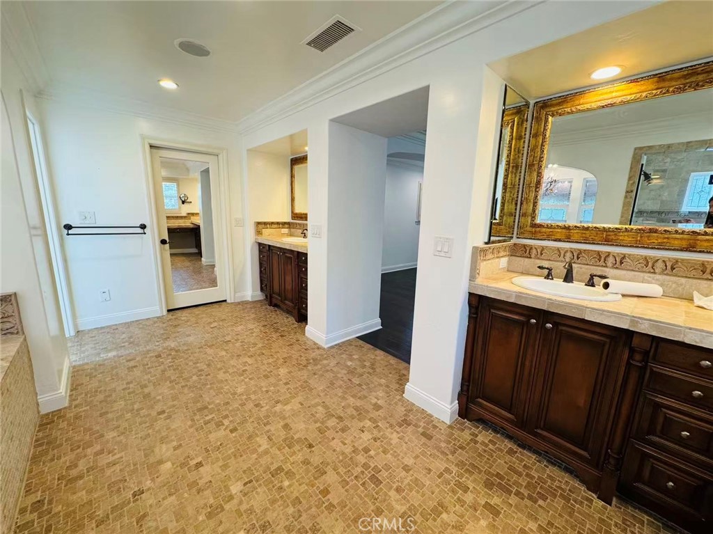 12 Basilica Place Ladera Ranch, CA 92694 - Photo 8 of 18