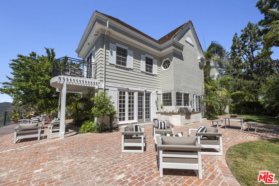 2201 Canyonback Road Los Angeles, CA 90049 - Photo 36 of 50