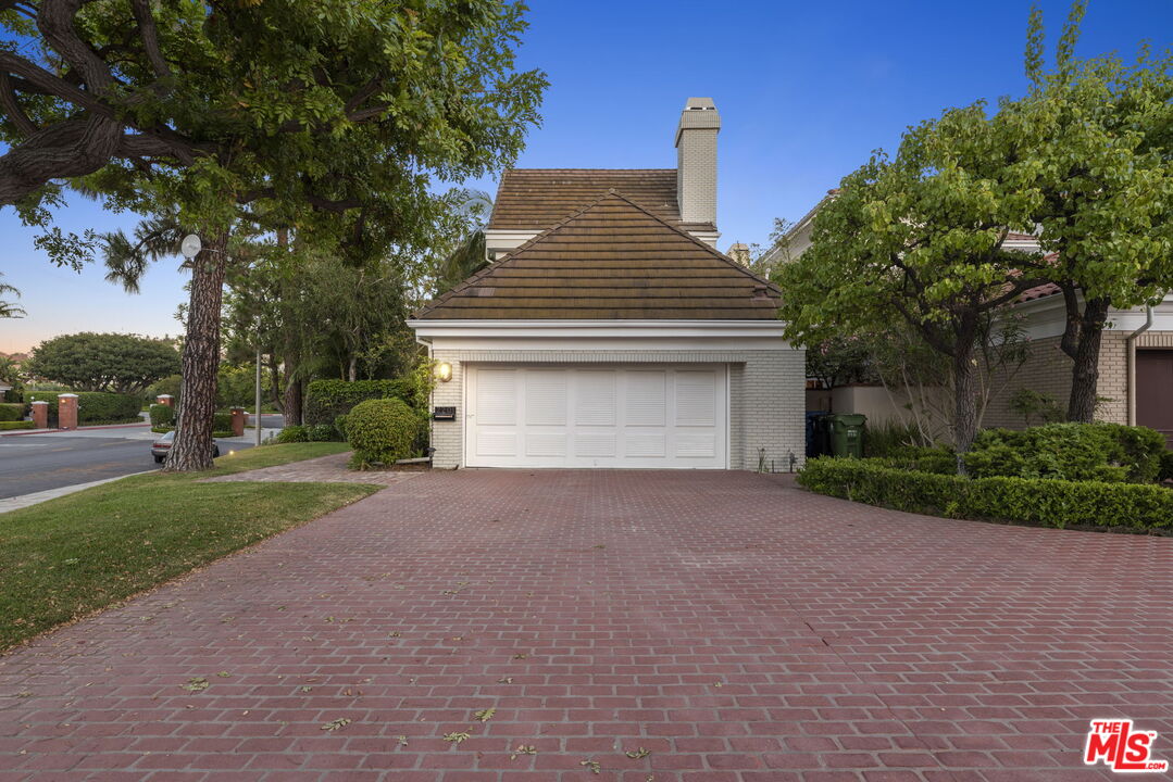 2201 Canyonback Road Los Angeles, CA 90049 - Photo 44 of 50