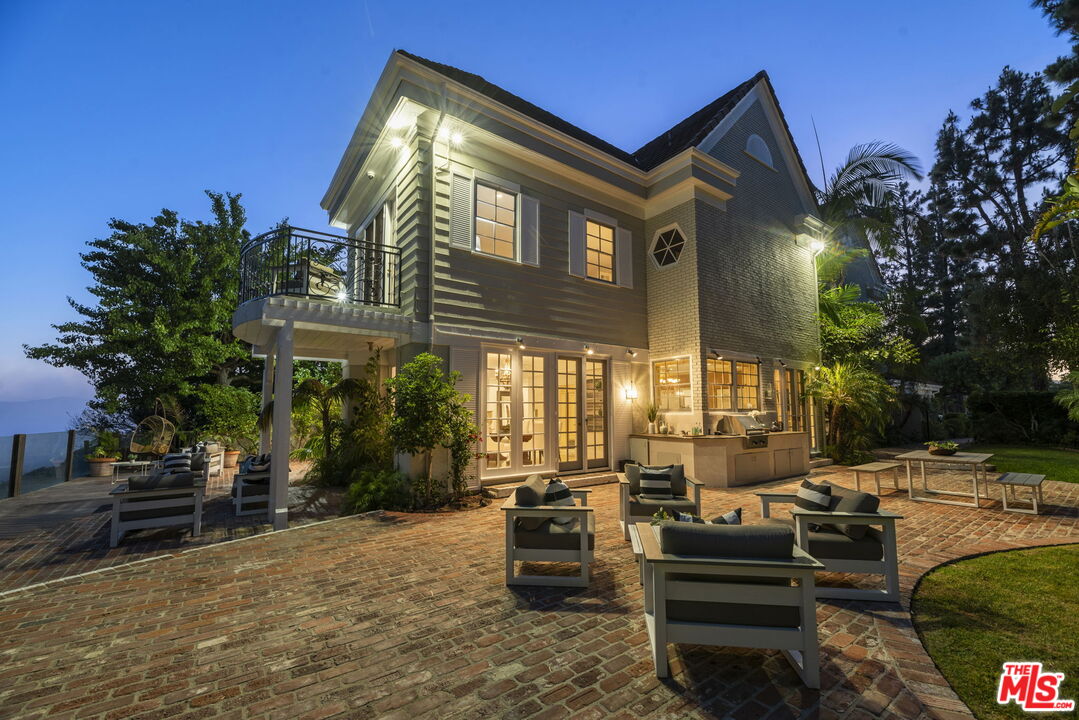 2201 Canyonback Road Los Angeles, CA 90049 - Photo 49 of 50
