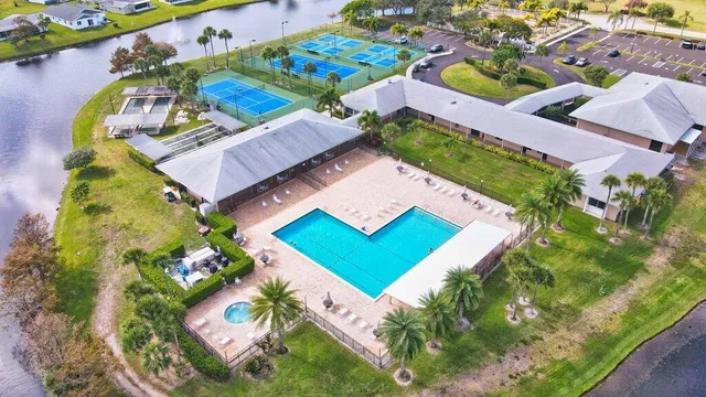 $324,900 | 3962 Dafilee Circle, West Palm Beach, FL 33417