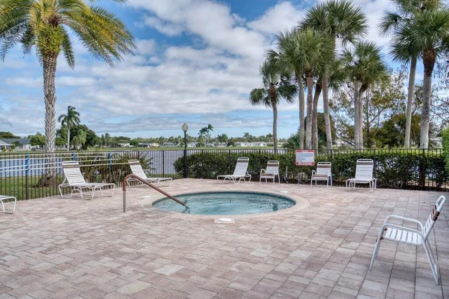 $324,900 | 3962 Dafilee Circle, West Palm Beach, FL 33417