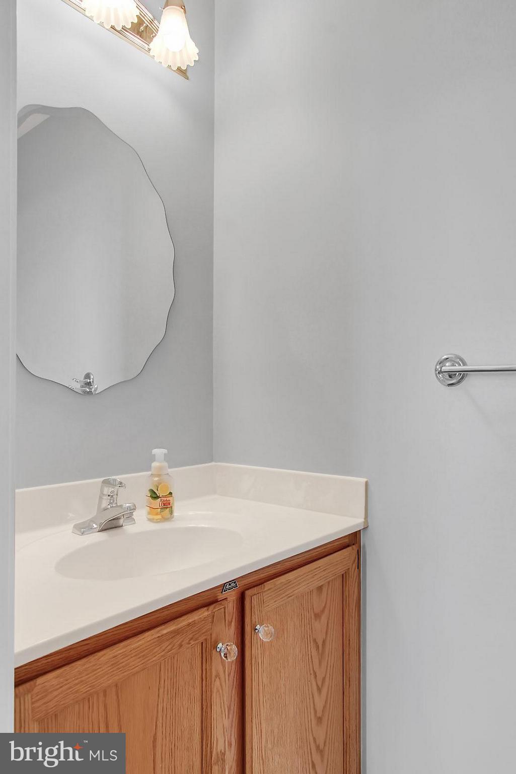 4418 Cole Farm Road Baltimore, MD 21236 - Photo 5 of 24 First floor half bath