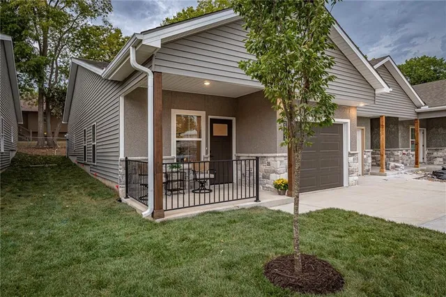 $250,000 | 5824 Hunter Court, Raytown, MO 64133