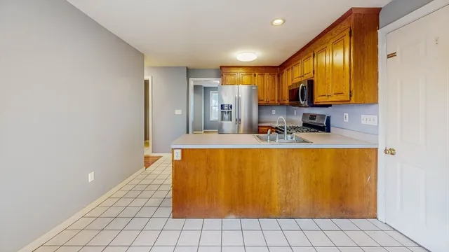 $3,500 | 16 Caryville Crossing, Unit 16, Bellingham, MA 02019