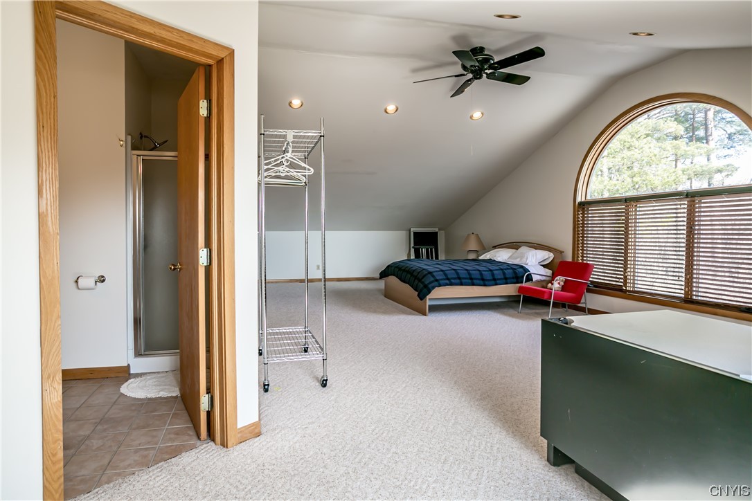 6104 Carnegie Drive Syracuse, NY 13224 - Photo 19 of 41 Bonus room with full bath and kitchenette.