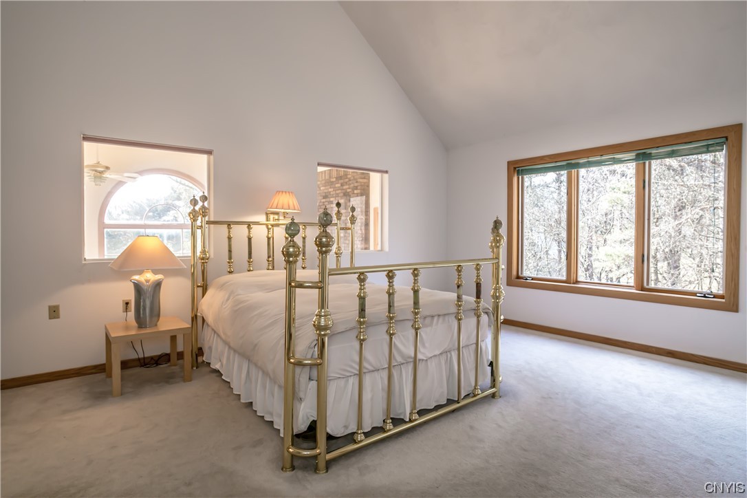 6104 Carnegie Drive Syracuse, NY 13224 - Photo 23 of 41 Primary Bedroom