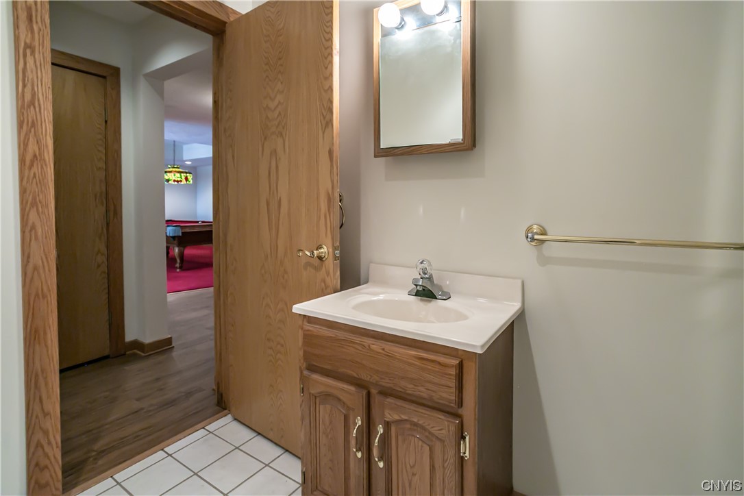 6104 Carnegie Drive Syracuse, NY 13224 - Photo 35 of 41 Lower level full bath