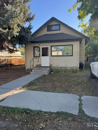 $200,000 | 518 Montana Street, Gooding, ID 83330