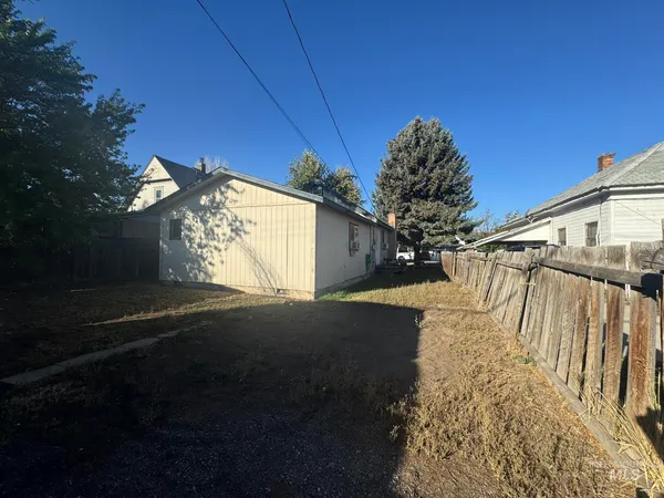 $145,000 | 518 Montana Street, Gooding, ID 83330