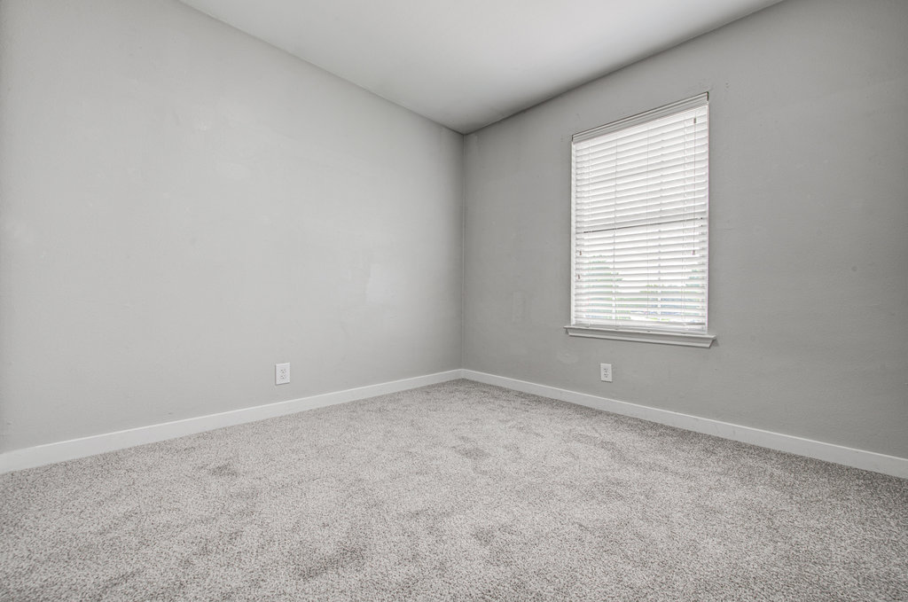 1302 Crete Lane Pflugerville, TX 78660 - Photo 14 of 26 Gallery Image 14