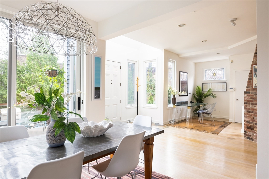 7 Stetson Street Brookline, MA 02446 - Photo 11 of 23