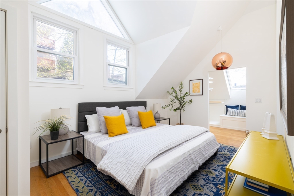 7 Stetson Street Brookline, MA 02446 - Photo 14 of 23