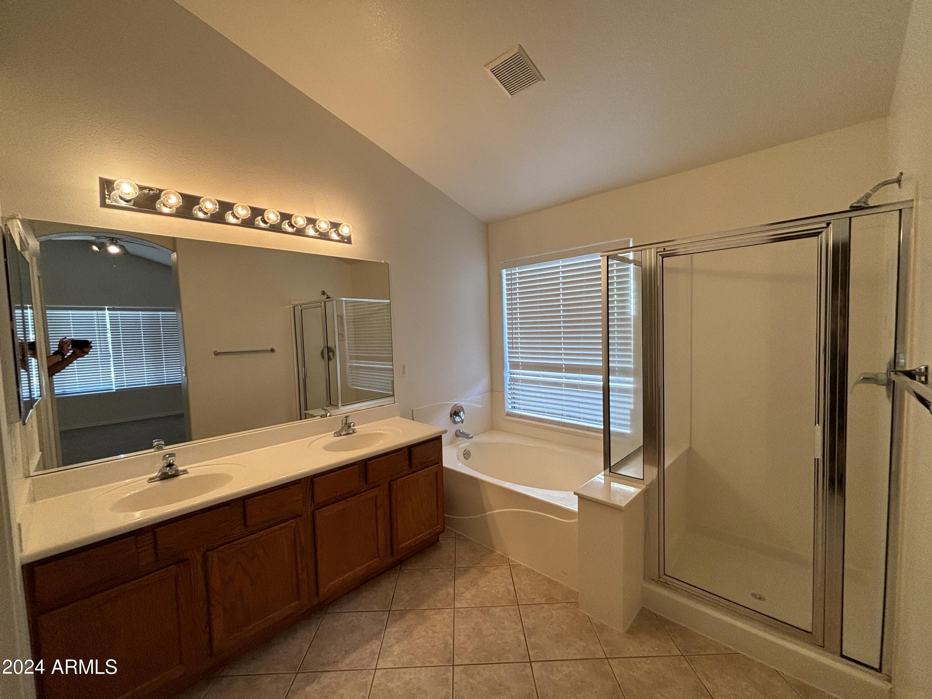 4115 East Rustler Way Gilbert, AZ 85297 - Photo 13 of 31 M
