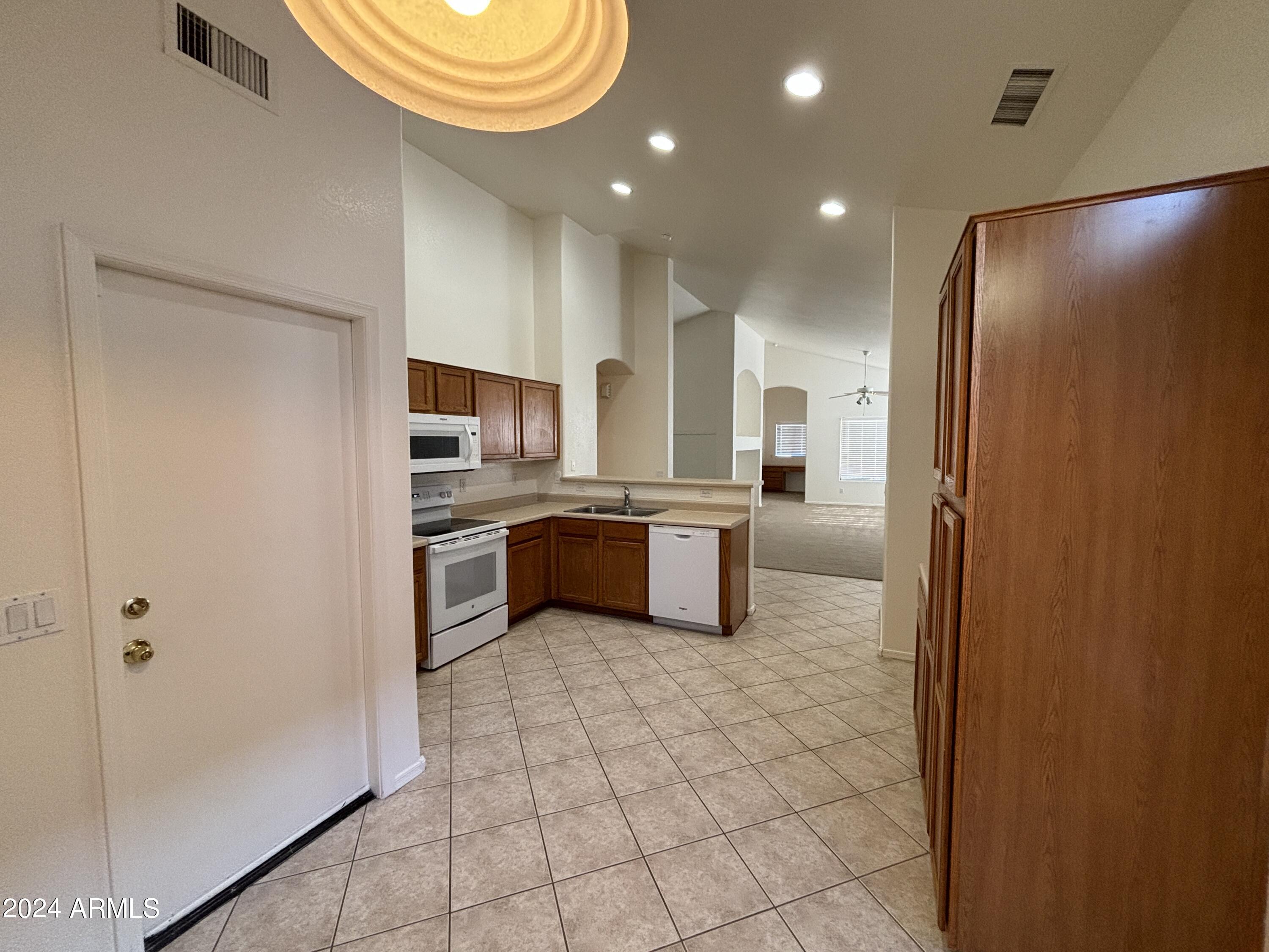 4115 East Rustler Way Gilbert, AZ 85297 - Photo 6 of 31 F