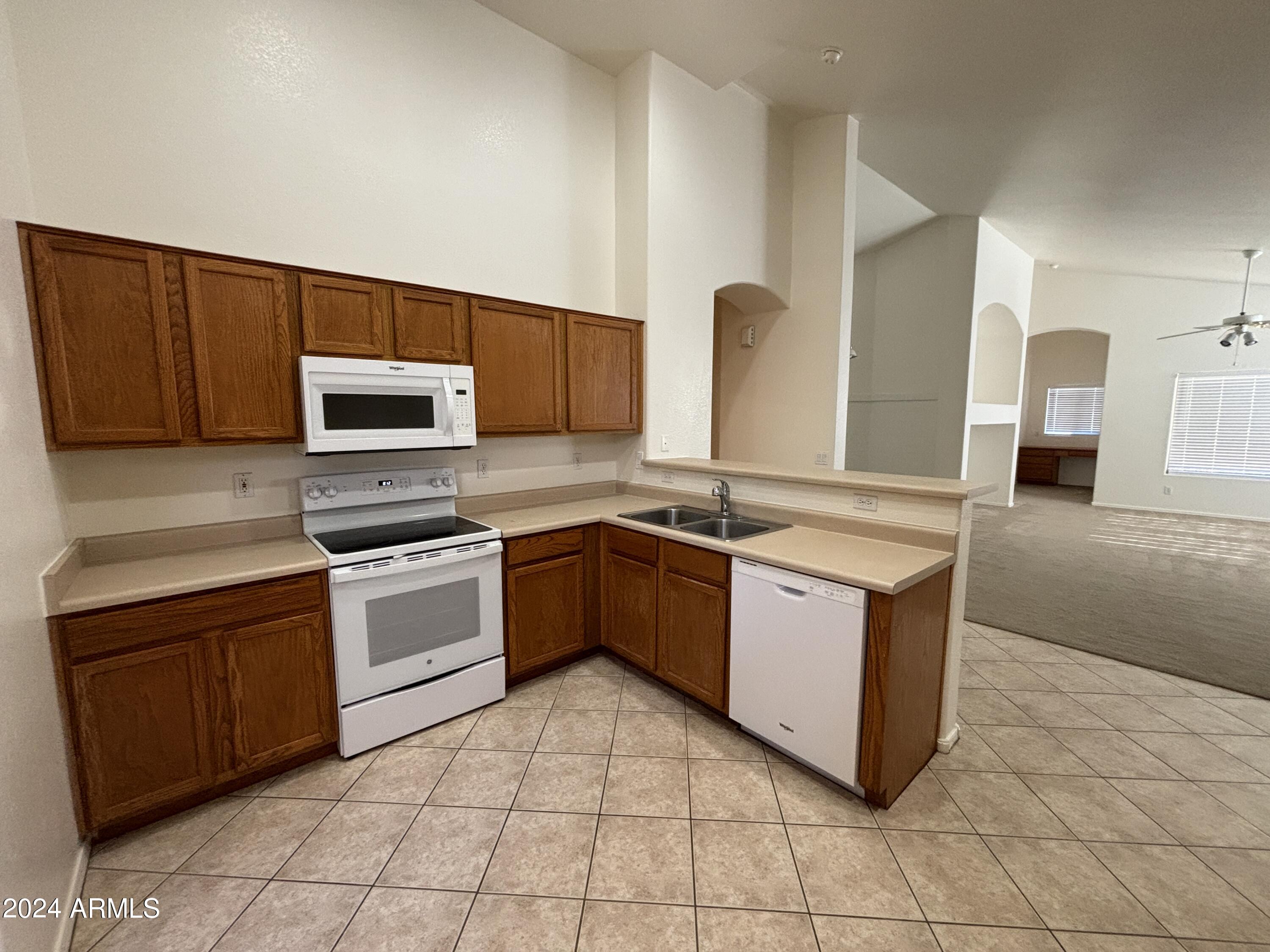 4115 East Rustler Way Gilbert, AZ 85297 - Photo 7 of 31 G