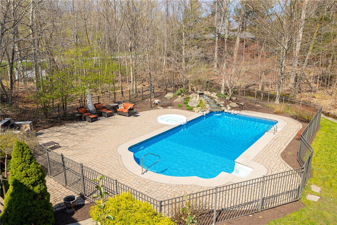 1548 Fallen Leaf Terrace Webster, NY 14580 - Photo 3 of 50