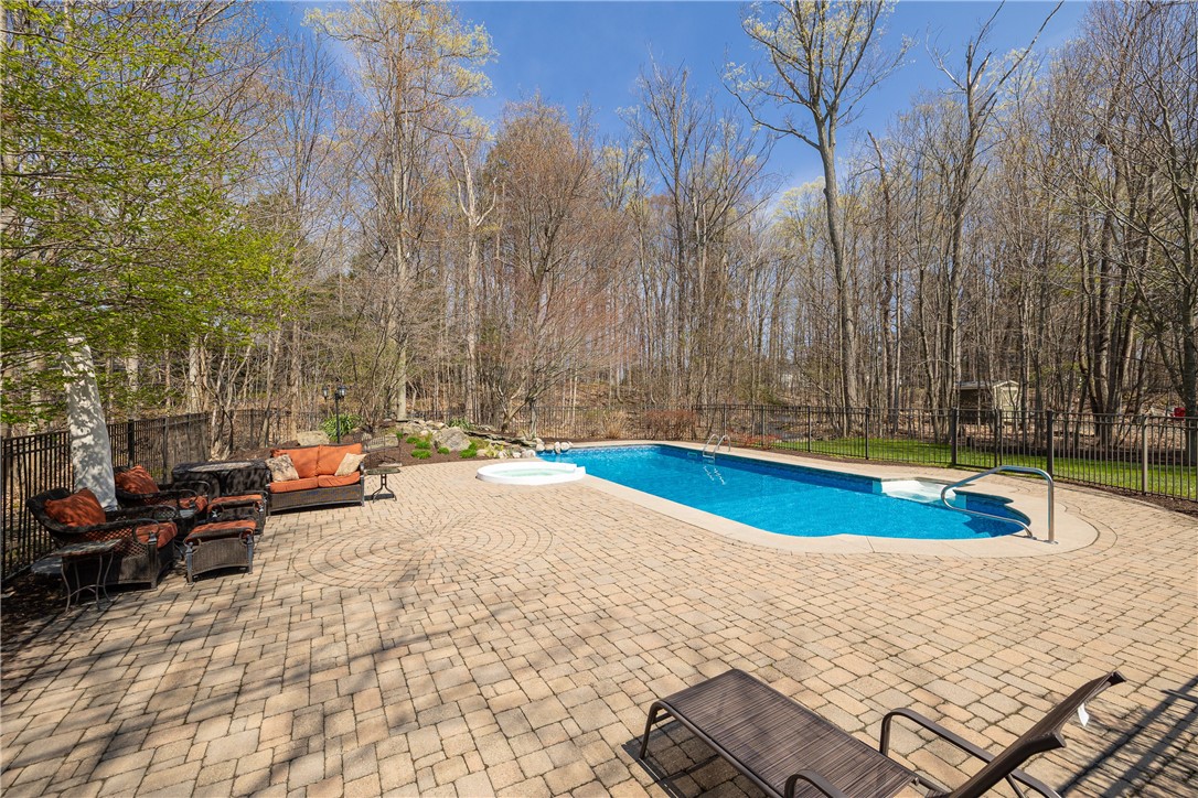 1548 Fallen Leaf Terrace Webster, NY 14580 - Photo 5 of 50