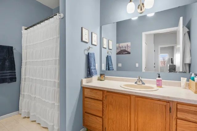 $197,000 | 301 Harbour Town Drive, Unit 204, Madison, WI 53717