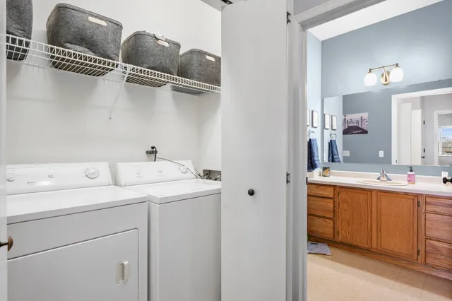 $197,000 | 301 Harbour Town Drive, Unit 204, Madison, WI 53717