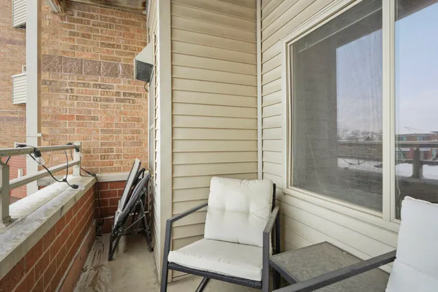 $197,000 | 301 Harbour Town Drive, Unit 204, Madison, WI 53717