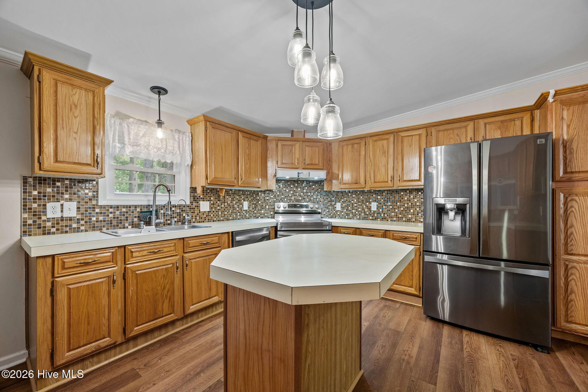 209 Old Ironsides Road Newport, NC 28570 - Photo 29 of 69 Inside