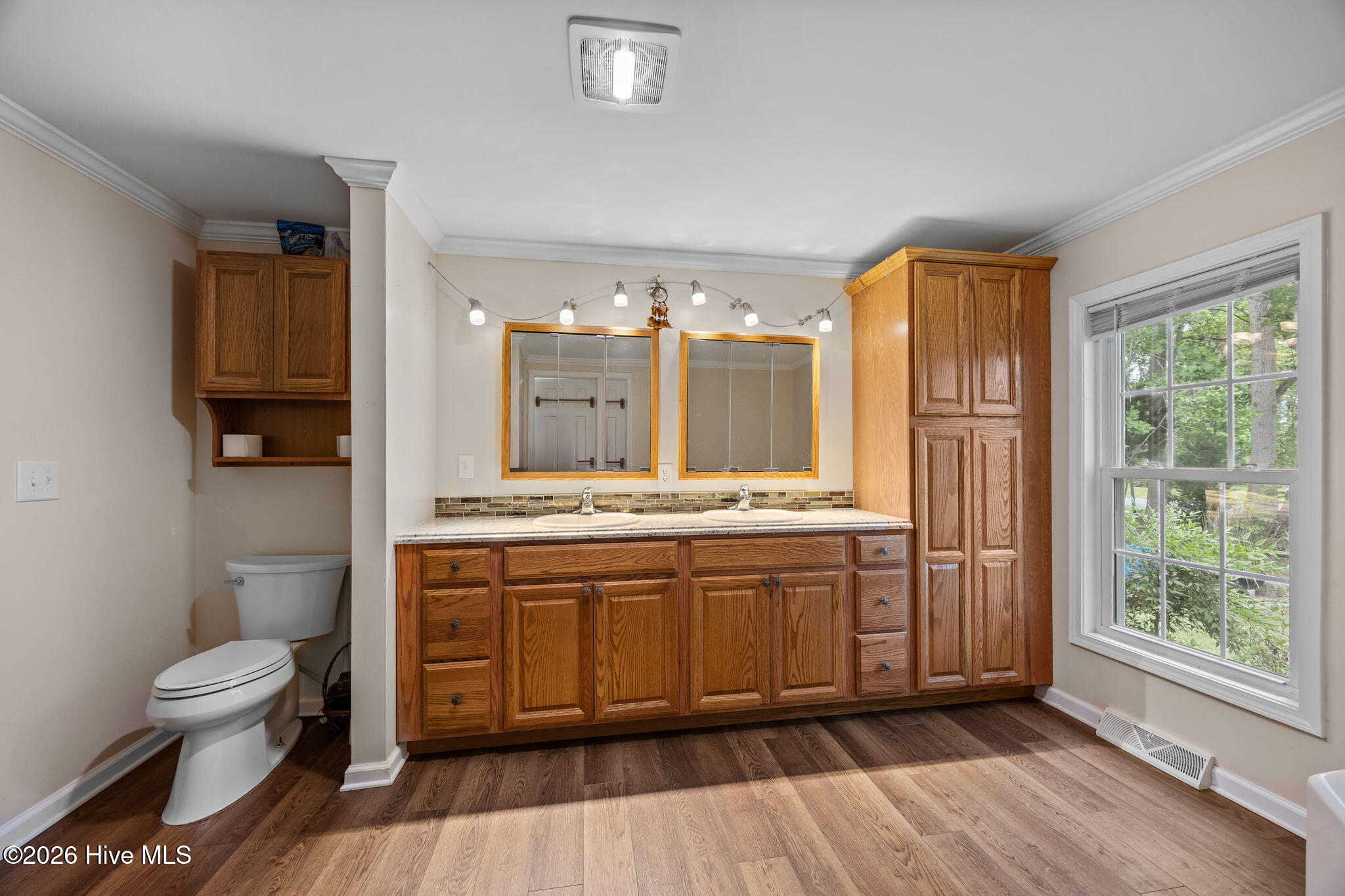 209 Old Ironsides Road Newport, NC 28570 - Photo 33 of 69 Inside