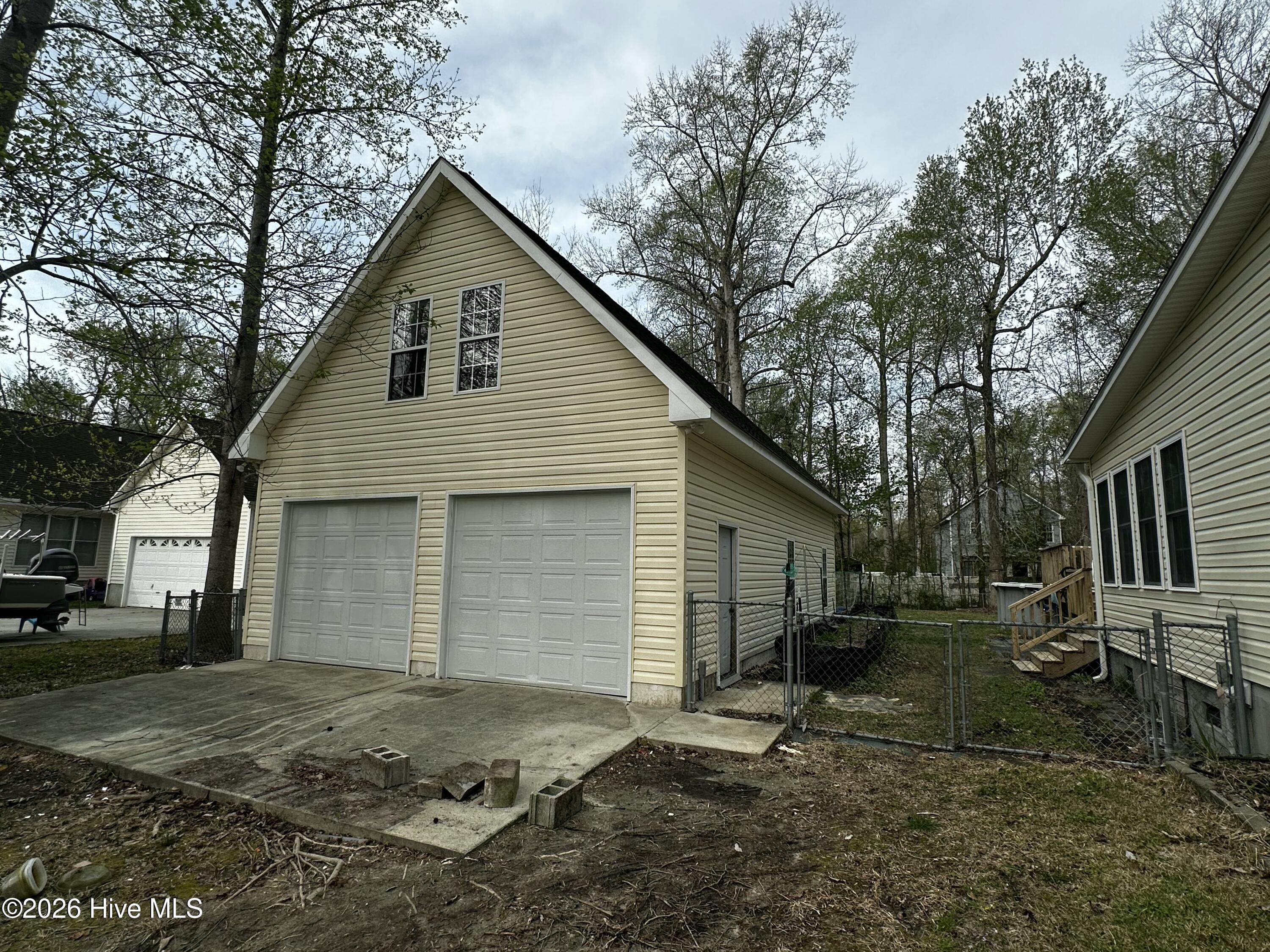 209 Old Ironsides Road Newport, NC 28570 - Photo 38 of 52 Detached Garage