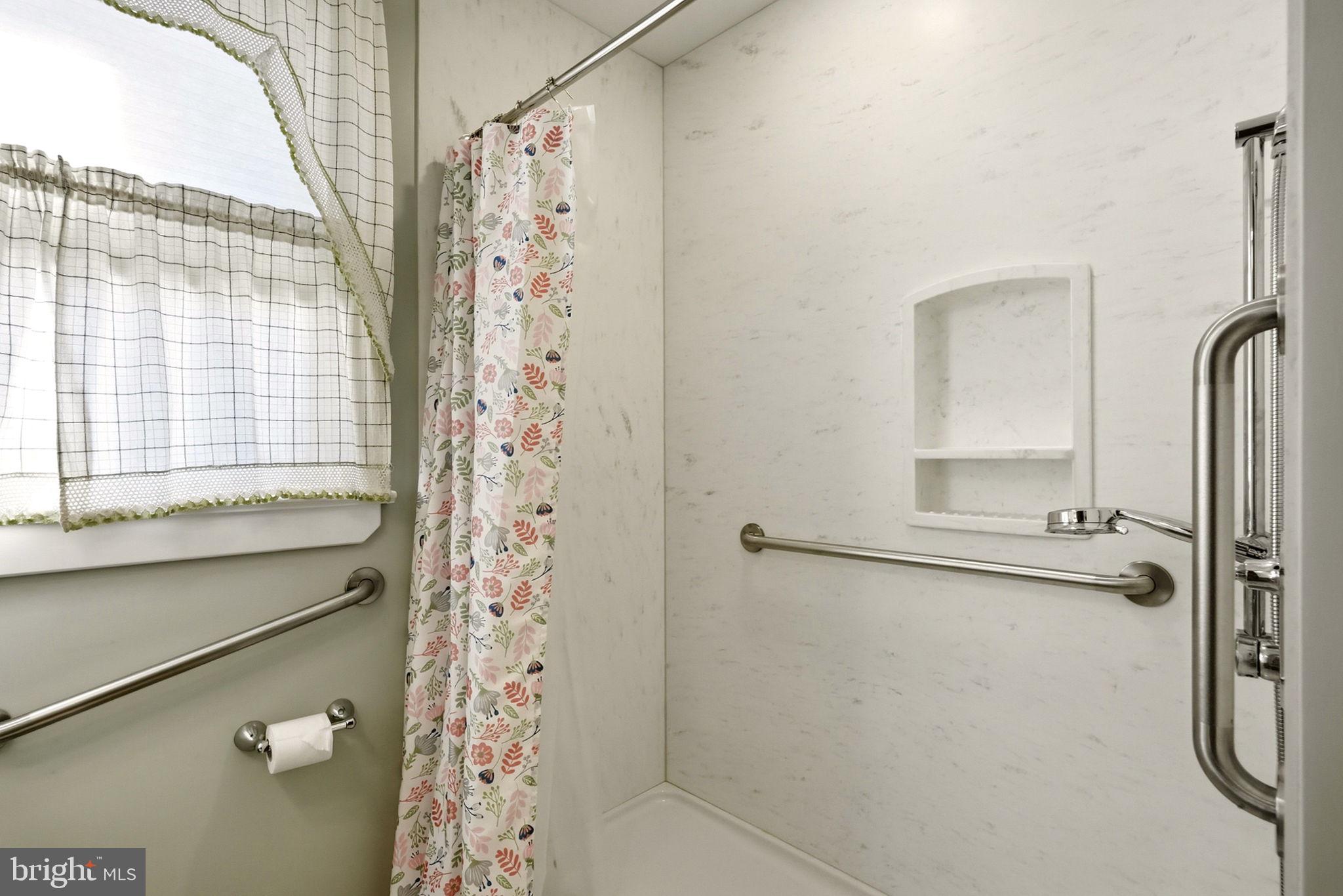 347 North Forklanding Road Maple Shade, NJ 08052 - Photo 10 of 23 Gallery Image 10